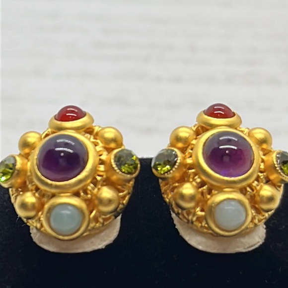 Vintage Jeweled Natasha Stambouli Signed Clip-on Earrings, 24K GP, Semi Precious - Picture 5 of 8